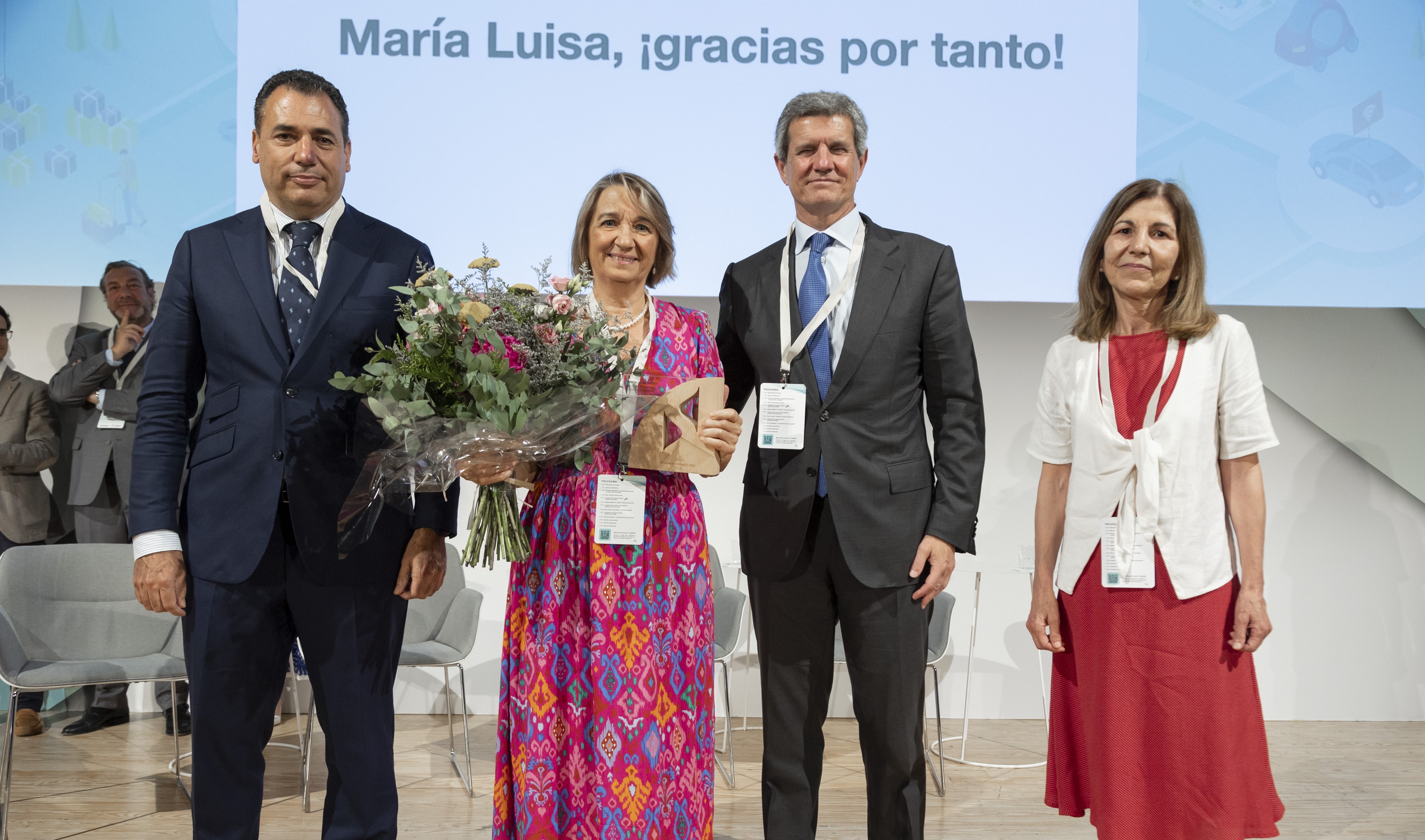 sernauto-reconoce-la-trayectoria-en-el-sector-de-mar-a-luisa-soria