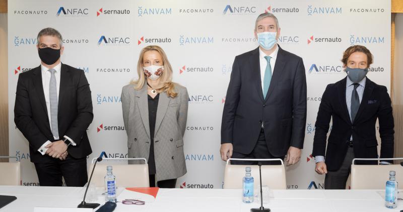 Representants d'ANFAC, SERNAUTO, FACONAUTO i GANVAM, els quatre grans clústers de l'automoció espanyola